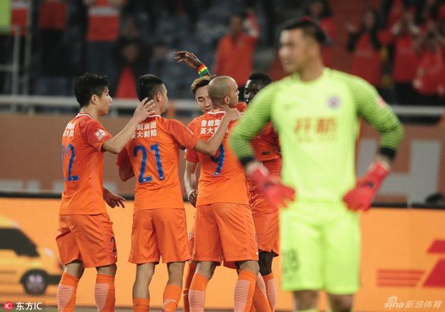 包含鲁能主场失利！作客恒丰智诚，前锋连线致胜的词条